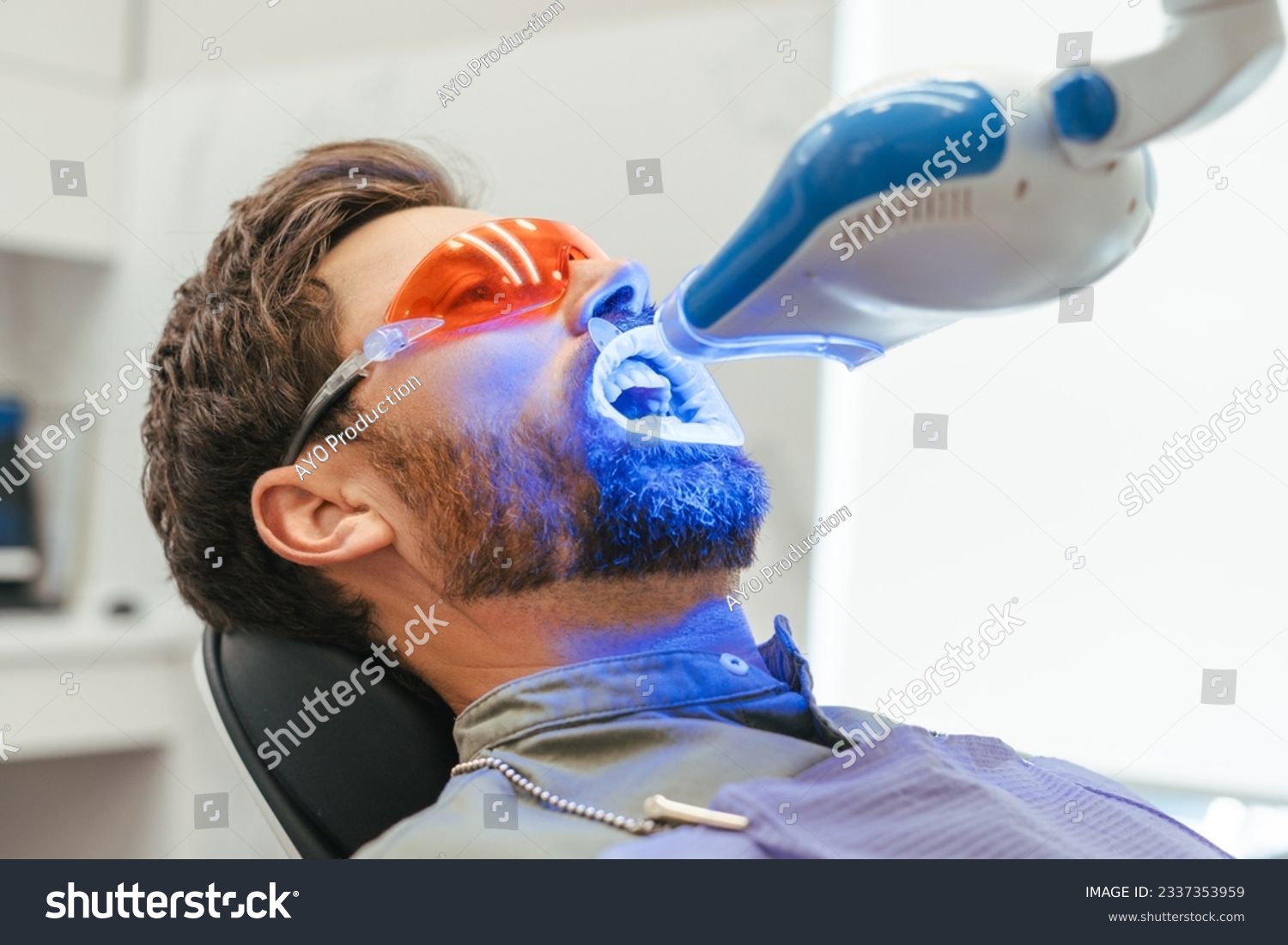 In-office Philips Zoom® whitening setup